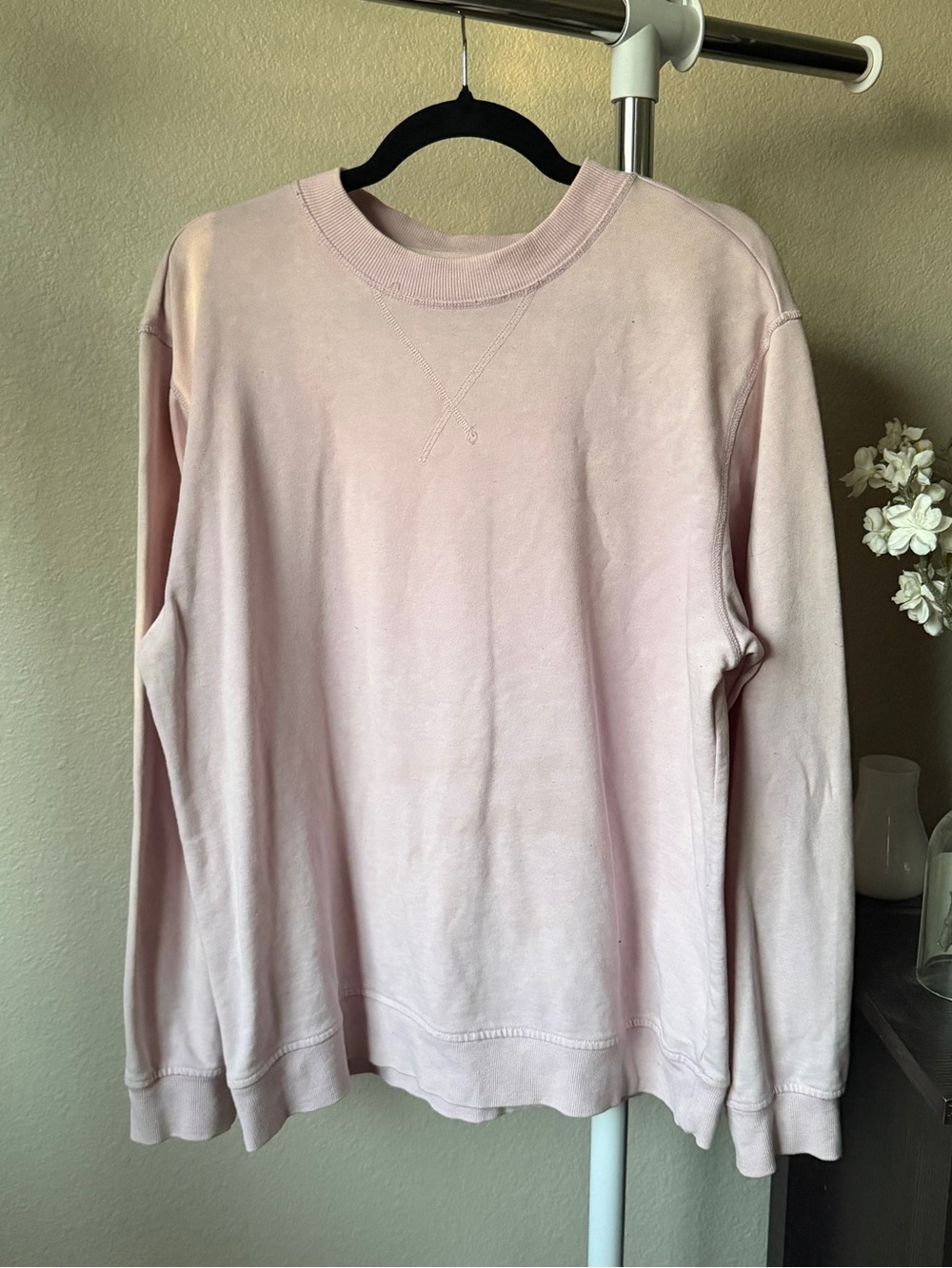 Original Use Women's Crewneck Sweater in Light Pink